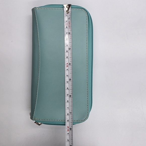 Elegant Mint Green Women's Wallet - Picture 9 of 11